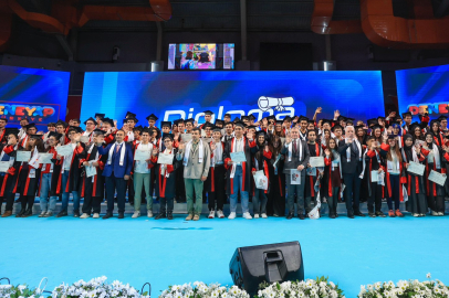 Bahçelievler’de DENEYAP mezunları diploma aldı