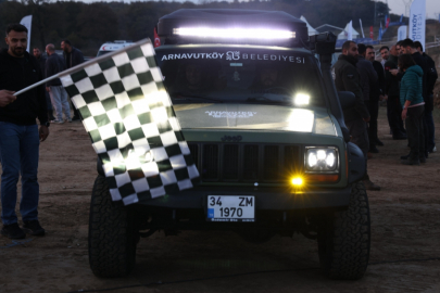 Adrenalin tutkunları Arnavutköy’de ‘Off-Road Şenliği’nde buluştu