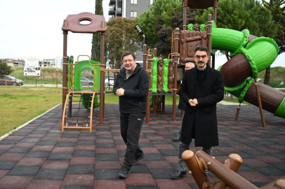 Çanakkale’de park ve yeşil alanlarda çalışmalar sürüyor