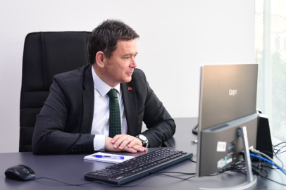 Vatandaşın telefonlarını Başkan Erkan Aydın açtı